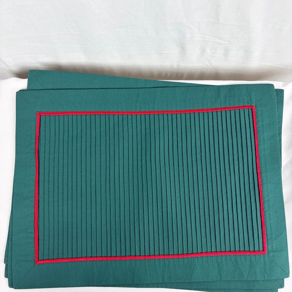 Set of 6 Forest Green Pleated Cotton Placemats with‎ Red Embroidered Trim Trim